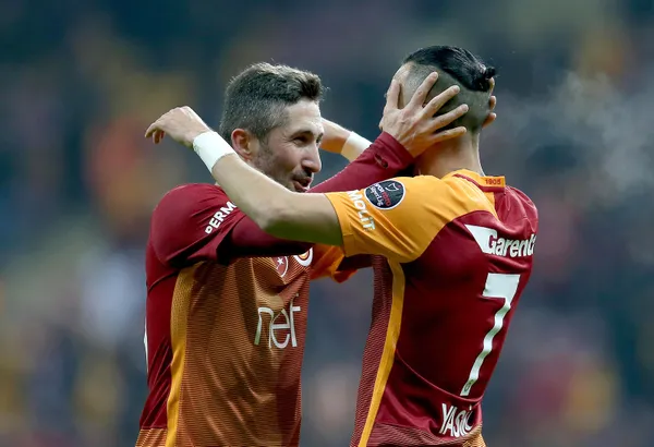 1651491659660.jpg Sabri Sarıoğlu yeşil sahalara geri dönüyor! Yeni adresi... - 1