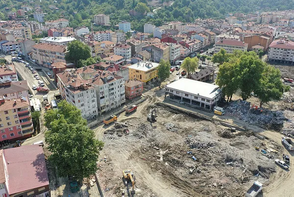 Son dakika: Çevre ve Şehircilik Bakanı Murat Kurum'dan selzedelere güzel haber! En geç 1 yıl içinde... - 6