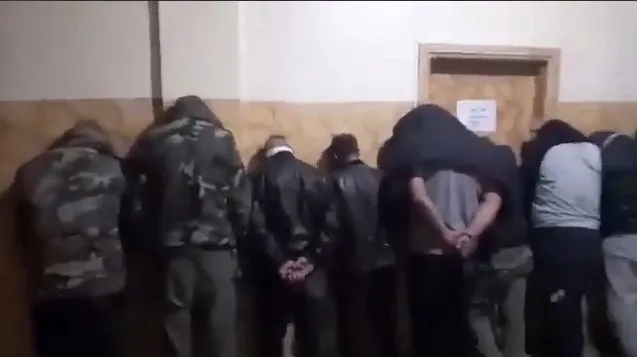 irandan-suriyede-provokasyon-isyan-cikarmak-isteyen-sozde-suriyeli-siiler-hizbullahin-adami-cikti-1735199359838.jpg Provokasyon çıkaranlar Suriye güvenlik güçlerince tutuklandı (X)