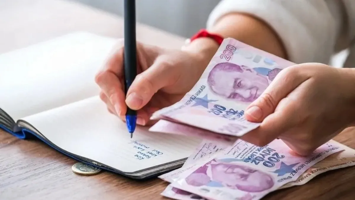 Milyonlarca emekliye 3 maaş birden! O formül belli oldu