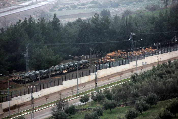 Suriye sınırında askeri hareketlilik sürüyor - 1
