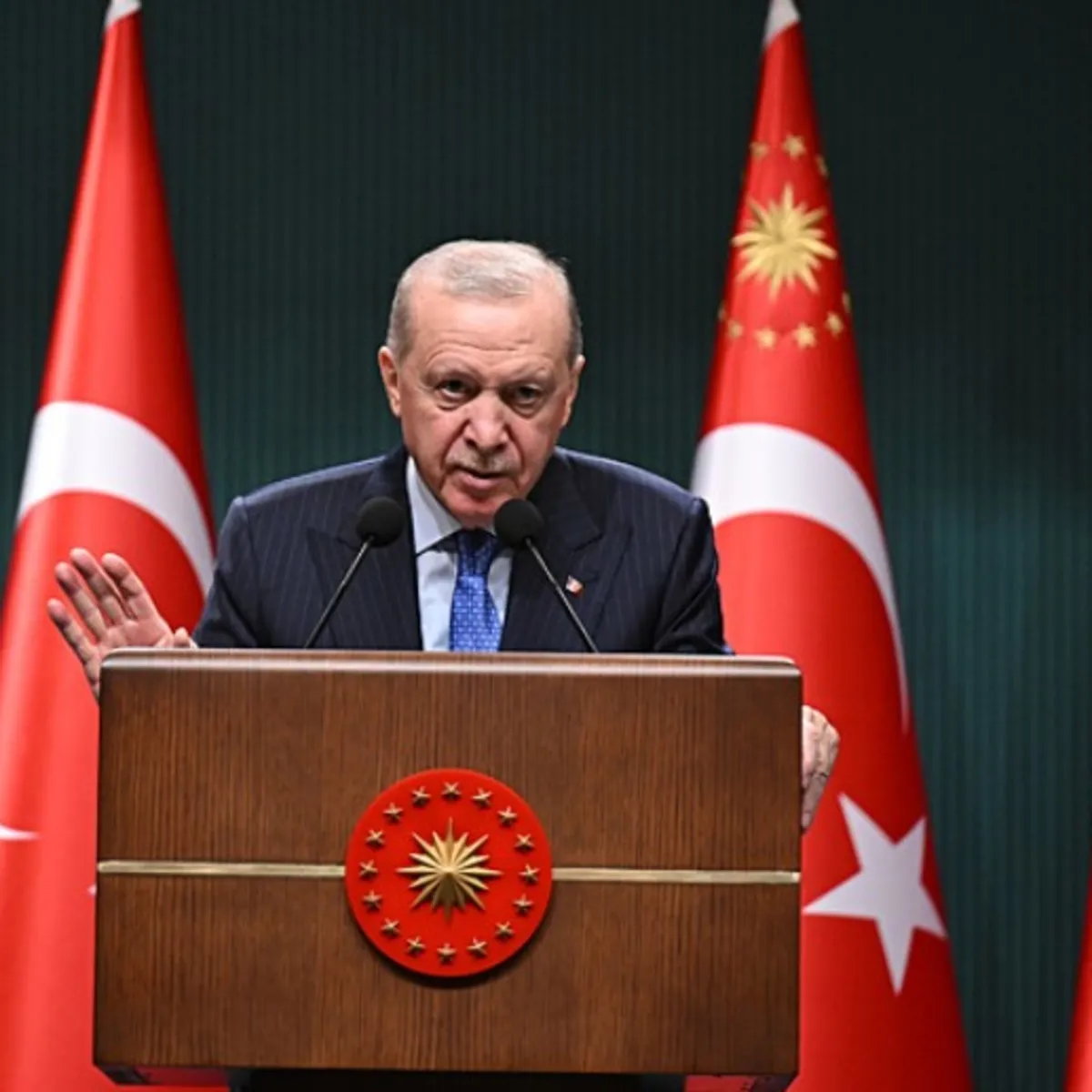 Kabine toplanıyor: Enflasyon ve ekonomi önceliği, 'Terörsüz Türkiye' süreci ile ABD-İran geriliminde bölgesel diplomasi ve güvenlik adımları masada