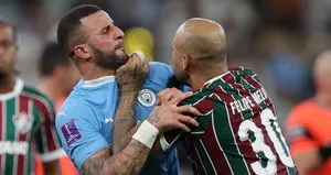 Felipe Melo ile Kyle Walker birbirine girdi