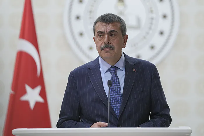 Mülakat kaldırılacak mı? Milli Eğitim Bakanı Yusuf Tekin’den yeni açıklama...