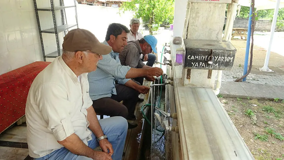 O sudan içenler şeker hastalığına şifa buluyor! Köyde yıllardır bu derde rastlanmadı