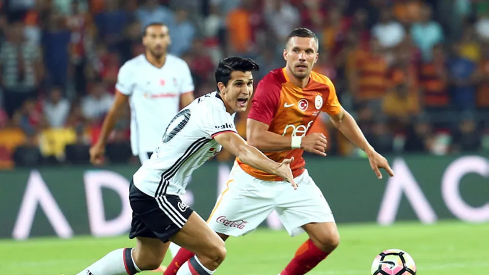Necip Uysal Bundesliga'ya