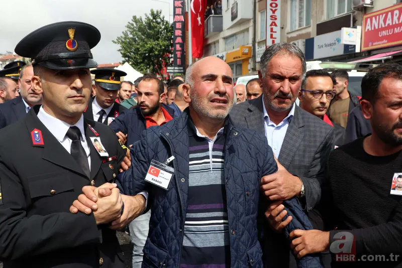 Teröristlerin aracını gasp edip, katlettiği veteriner hekim Mikail Bozlağan'a acı veda! Şehit babaya son bakış 13