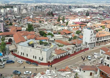 Depremde hasar gören tarihi Habib-i Neccar Camisi'ni AK Parti belediyeciliği onaracak