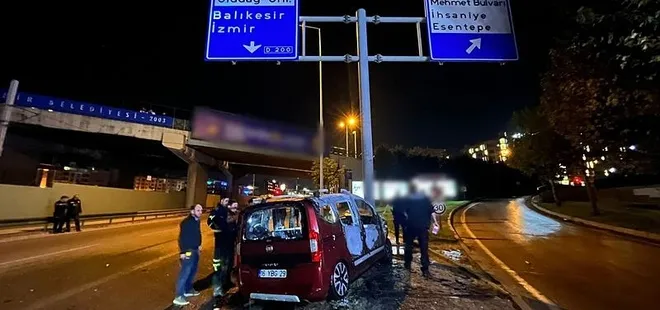 Bursa'da araç direğe çarptı! Alev aldı