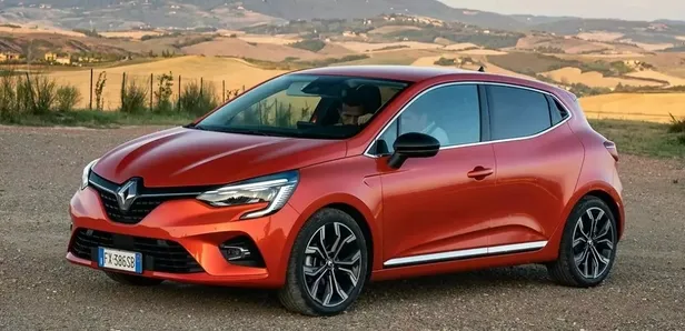 Renault’tan 110 bin TL’ye varan beklenmedik indirim kampanyası! 2023 model Clio ve Austral modellerinin fiyatı düştü!