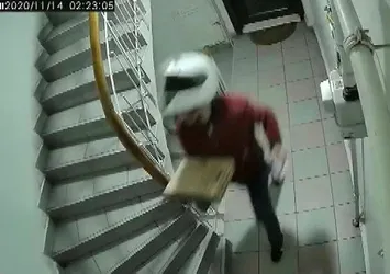 İstanbul Beşiktaş'ta iğrenç olay! Yemek getiren kurye apartmana idrarını yaptı