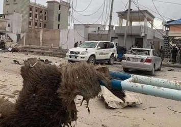Somali'de bomba yüklü araçla saldırı