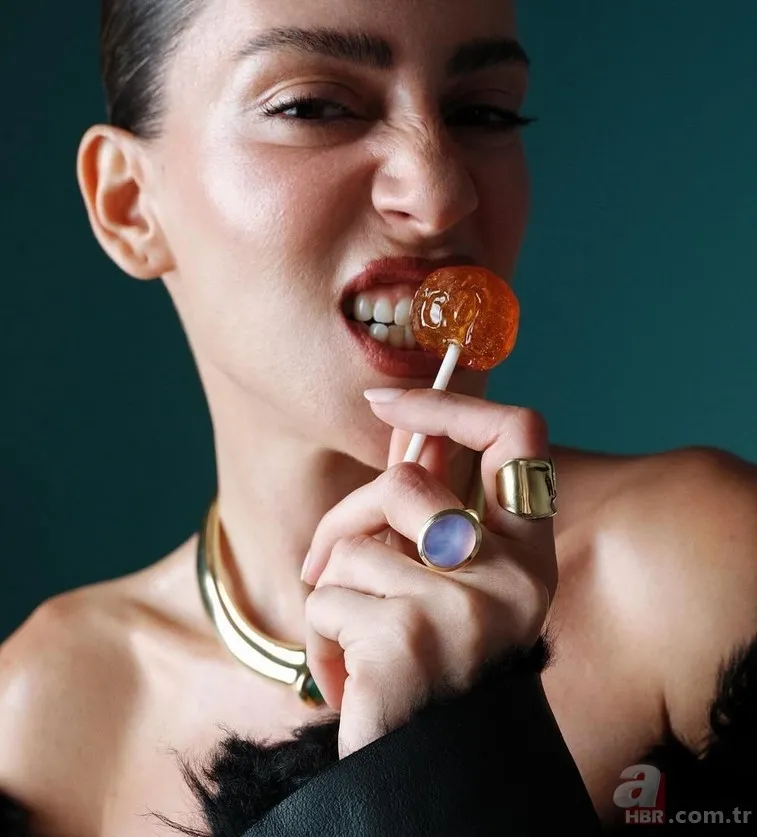 Setlere dönen Sinem Kobal'dan estetik iddialarına yanıt gecikmedi 7