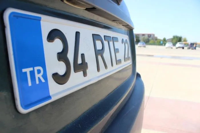 RTE plakalı 15 bin lira değerindeki aracını 350 bin liraya satışa çıkardı! - 1