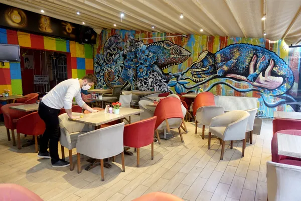 1613539199088.jpg Resmi Gazete'de yayımlandı! Kafe ve restoranlara destek ödemesinin detayları belli oldu - 7