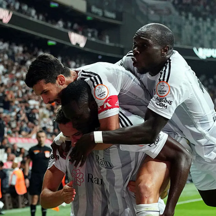 Kara Kartal Rashica ile uçtu