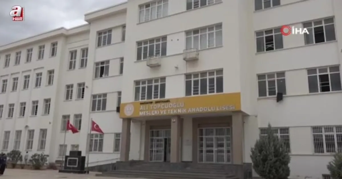 Fabrika gibi okul