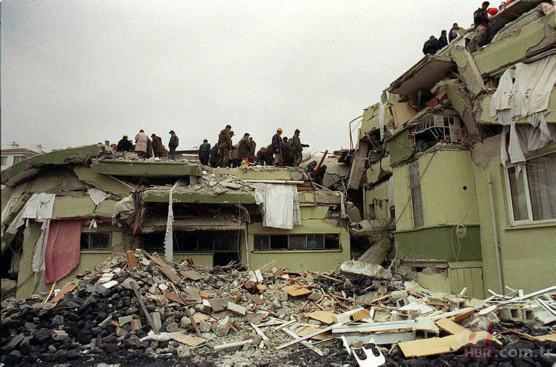 Düzce'de 22 yıl sonra korkutan deprem! 12 Kasım Düzce depreminde kaç kişi öldü, kaç şiddetinde oldu? 3