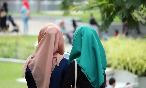 1693366747229.jpeg 28 Şubat zihniyeti Kıbrıs'ta hortladı! Başörtülü öğrenciye diplomasını vermek istemediler | Emine Erdoğan'a mektup yazdı - 3