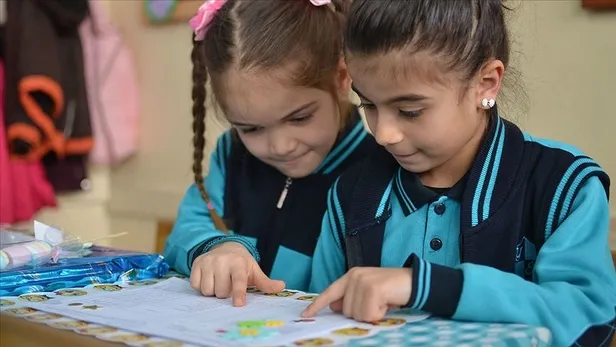 MEB tatil takvimi: İlk ara tatil ne zaman? 1 haftalık tatil ayın kaçında yapılacak? 2021-2022 tatil günleri... - 2