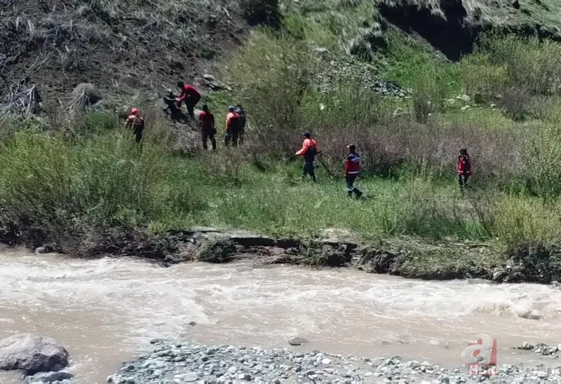 Babaya gösterdiler, yıkıldı! O anlar ortaya çıktı. 9