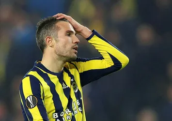 Van Persie'den Mahmut Tekdemir'e 'özür çiçeği'