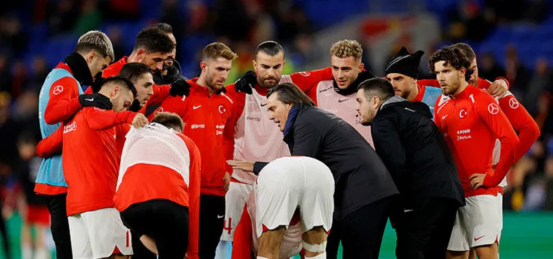 A Milli Takım'ın uçağı Münih'e zorunlu iniş yaptı! Montella'nın ağabeyi uçakta rahatsızlandı...