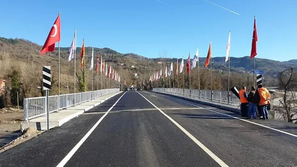 1638444896593.jpg Ulaştırma ve Altyapı Bakanı Adil Karaismailoğlu Bartın'da 69 günde tamamlanan köprünün açılışını yaptı - 3