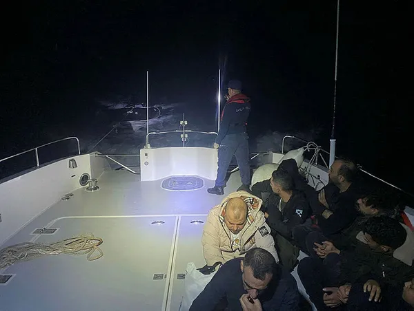 İzmir'de 103 kaçak göçmen yakalandı - 1