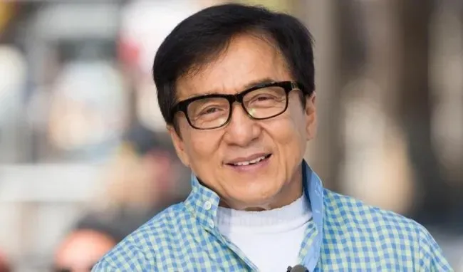 Jackie Chan’den açıklama geldi! Koronavirüs nedeniyle karantinaya alındı mı?