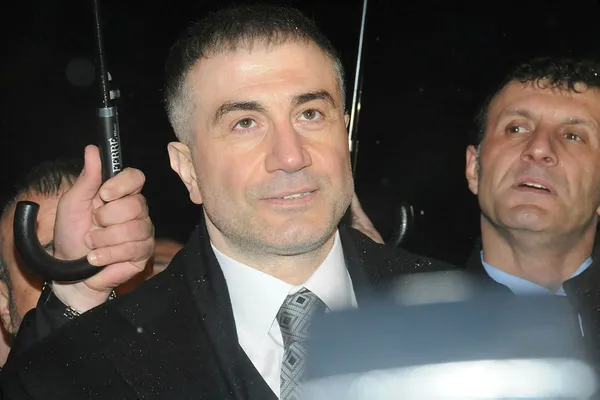 son-dakika-istanbulda-dev-operasyon-aralarinda-sedat-peker-de-var-1617941134338.jpg Son dakika: İstanbul'da dev operasyon! Aralarında Sedat Peker de var! - 4