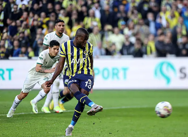 Fenerbahçe - Giresunspor: 1-2 MAÇ SONUCU