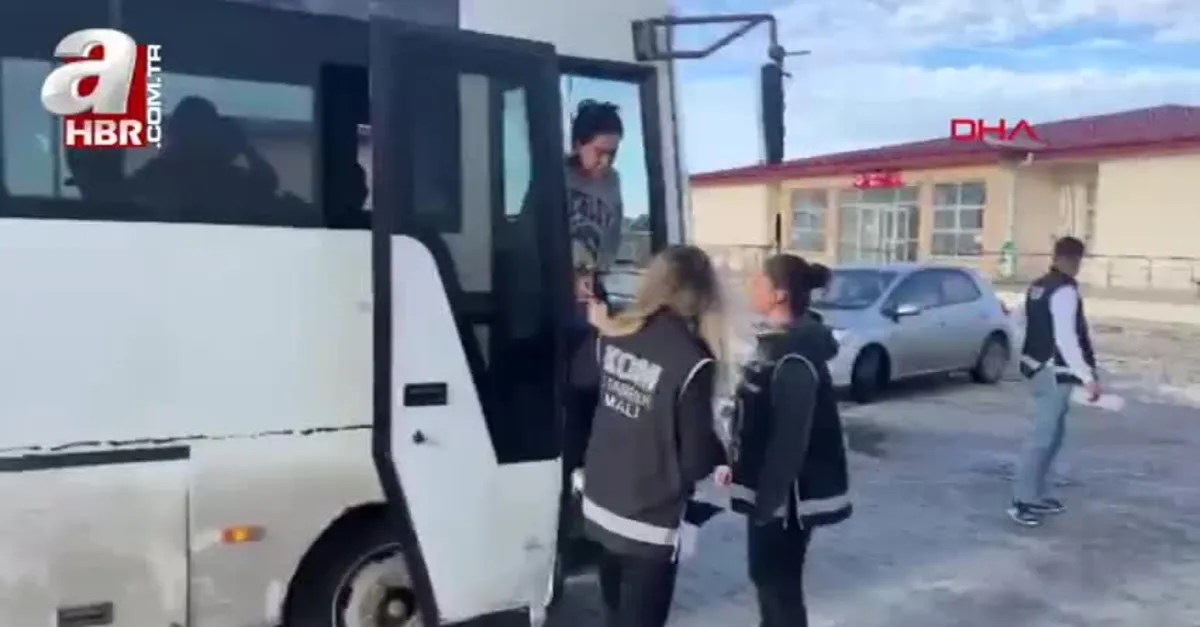 Dilan Polat ağlayarak cezaevine girdi