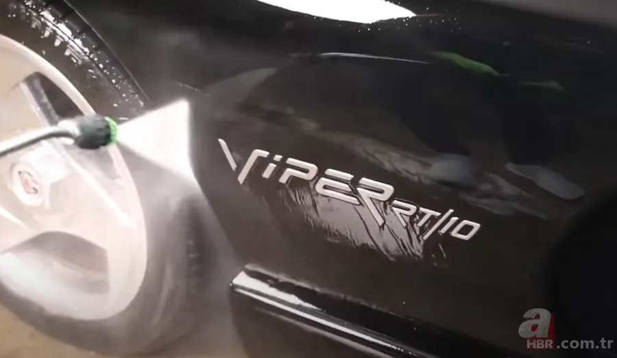 Garajda kaderine terk edilmiş Dodge marka arabayı yenilediler 🚗 Sahiplerinin gözü yaşlı 21