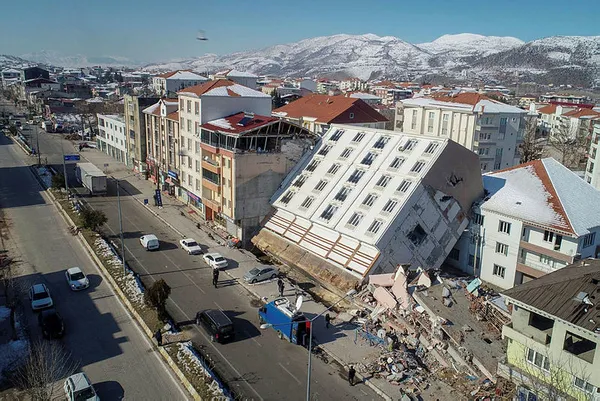 yeni-deprem-hangi-bolgede-bekleniyor-o-faylar-tetiklendi-kahramanmaras-depremi-icin-uyaran-uzman-a-haberde-aci-1677271866628.jpg Yeni deprem hangi bölgede bekleniyor? O faylar tetiklendi! Kahramanmaraş depremi için uyaran Alican Kop A Haber'de açıkladı - 1
