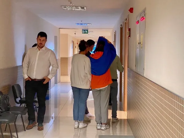 Özel Bayındır Hastanesi’nin şüpheli çalışanları adliyede! Dalga geçerken rahattılar şimdi çekingen