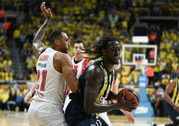 fenerbahce-beko-73-69-olympiakos-final-four-bileti-pirede-1683318367205.jpg Fenerbahçe Beko 73 - 69 Olympiakos | Final Four bileti Pire'de! - 1