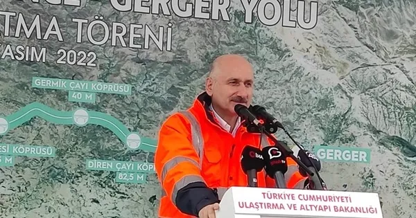 Ulaştırma ve Altyapı Bakanı Adil Karaismailoğlu’ndan Narince-Gerger Yolu açıklaması! Akıl terini alın teri ile birleştiriyoruz
