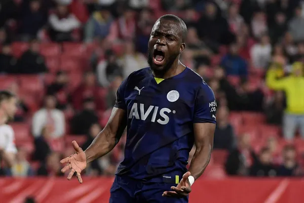 Fenerbahçe turu İstanbul’a bıraktı! Sevilla avantajı kaptı: 2-0