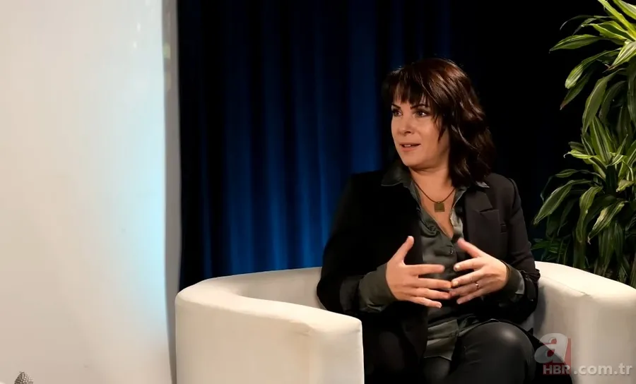 Sevinç Erbulak ünlü oyuncunun teyzesi çıktı! Erbulak’tan boğazları düğümleyen itiraf: ‘Bağırıp çıktım, 2 saat içinde kaybettik’ 6