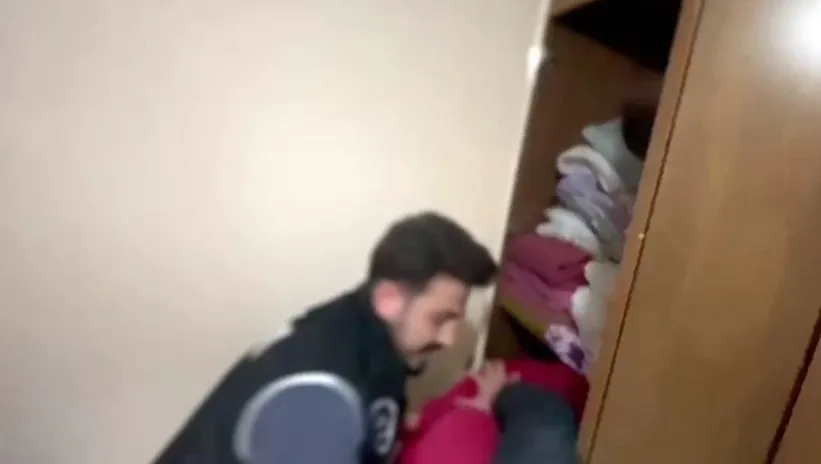 Her yerde aranıyordu elbise dolabında yakalandı!