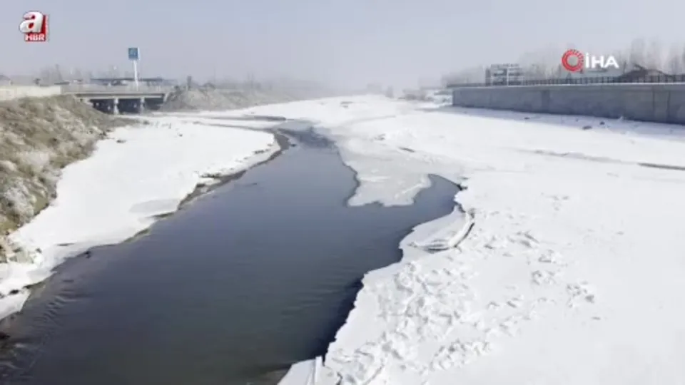 Ağrı’da dondurucu soğuklar