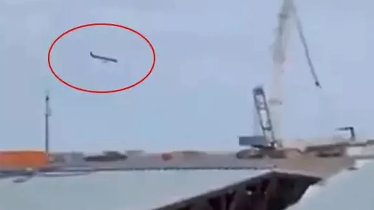 Kazakistan'da düşen uçağın içinden çekilmiş video! Kelime-i Şehadet getirip eşine gönderdi