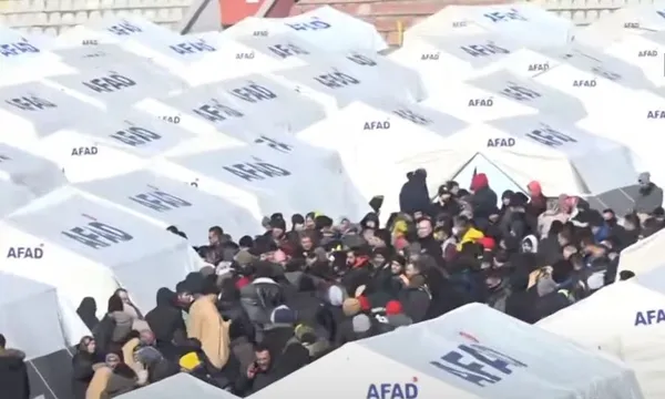 son-dakika-asrin-felaketinde-ucuncu-gun-baskan-erdogan-afet-bolgesinde-kahramanmarasta-incelemelerde-bulunuyor-1675852294853.jpg Asrın felaketinde 3. gün! Başkan Erdoğan afet bölgesinde duyurdu: 10 ilde toplu konut yapılacak - 8