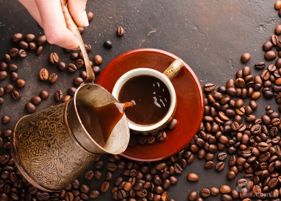 Türk kahvesinin lezzetini 2 katı arttırıyor! 1 tutam eklemeniz yeterli 4