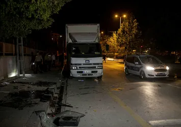 Ankara'da feci kaza! İki ölü, 4 yaralı