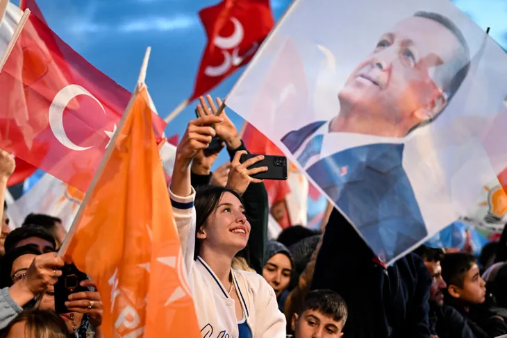 Türkiye’nin 81 ilinden Başkan Erdoğan’ın zaferinin sevinç görüntüleri! Başkan Erdoğan’ın konuşmaları…