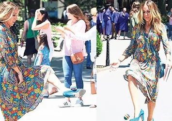Sarah Jessica Parker topuklu ayakkabıyla top sektirdi