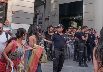Boğaziçi Üniversitesi LGBT Kulübü'nden İstiklal Marşı'na saldırı
