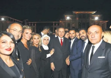 Ünlüler 30 Ağustos resepsiyonunu anlattı